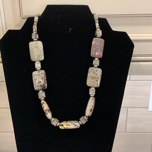 Shorter stones necklace